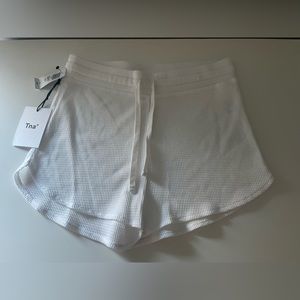 Brand new Aritzia Melrose Waffle shorts